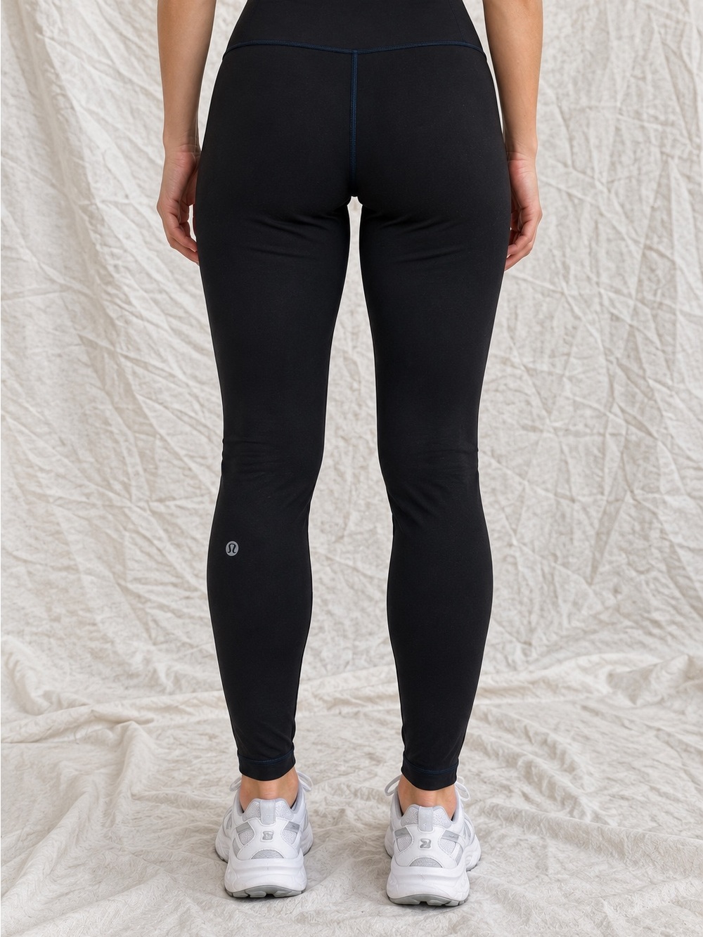 Lululemon Wunder Training Tight Reversible Black Blue Leggings